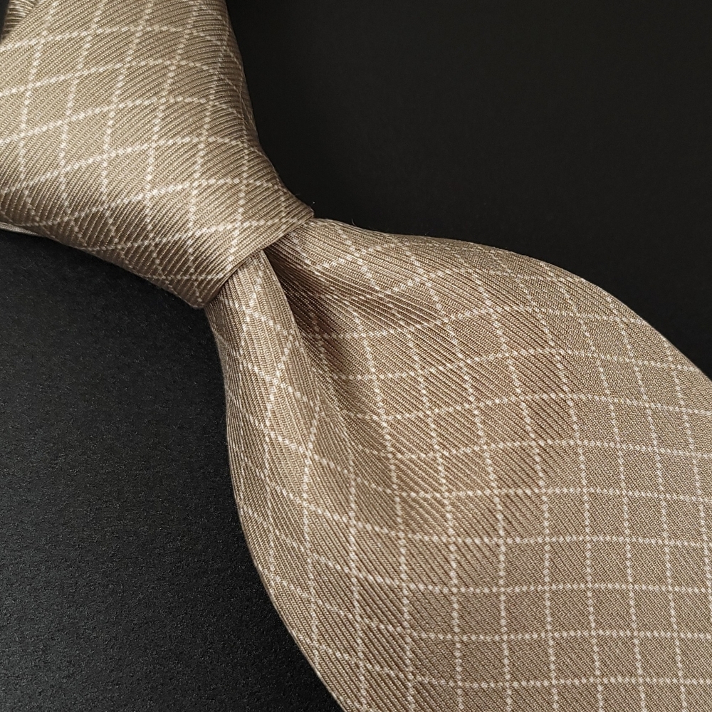 IZOD 100% Silk Necktie, Color Khaki With Plaid Pattern.